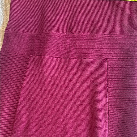 Guess Burgundy Midi Dress - Picture 7 of 7